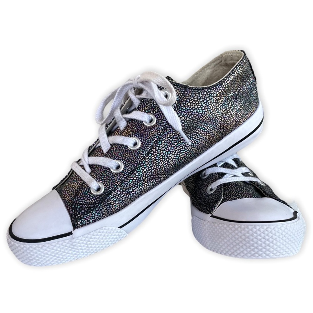 AIRWALK “Legacee” Iridescent Silver Lace Up Sneakers